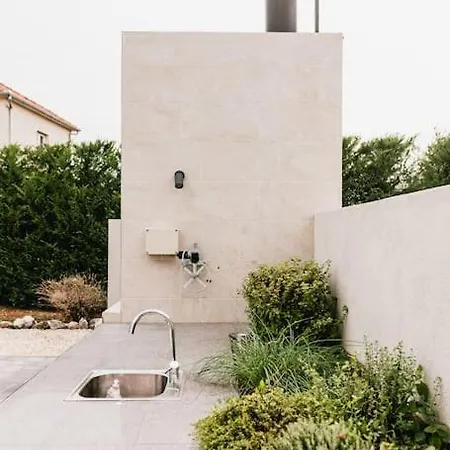 Amazing B4 With Pool&sauna *