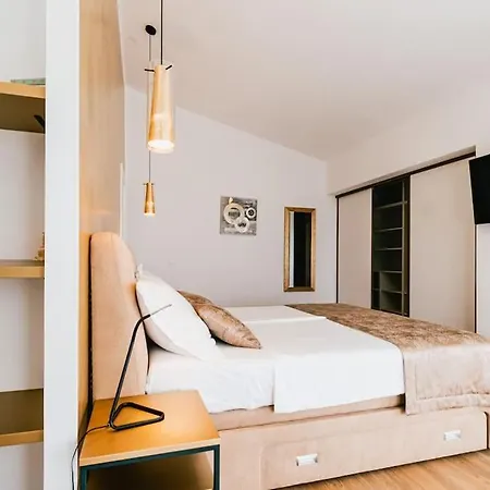 Amazing B4 With Pool&sauna Villa