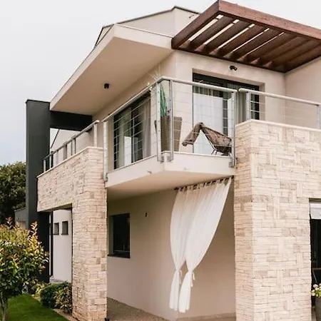 Villa Amazing B4 With Pool&sauna Dubrava (Sibenik-Knin)
