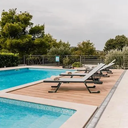 Villa Amazing B4 With Pool&sauna *