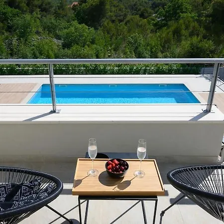 Amazing B4 With Pool&sauna *