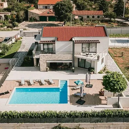 Amazing B4 With Pool&sauna Villa Dubrava (Sibenik-Knin)