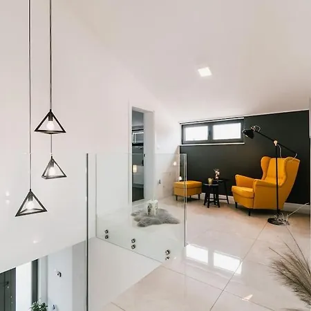 Amazing B4 With Pool&sauna Villa *