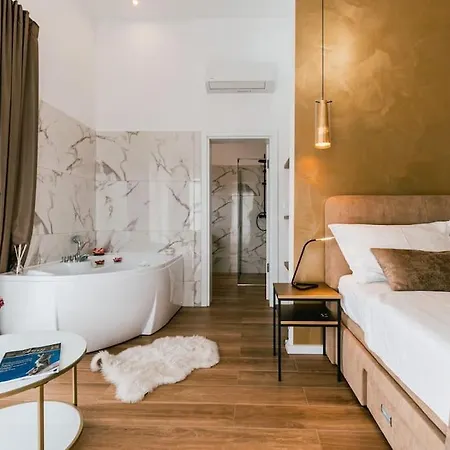 Amazing B4 With Pool&sauna Villa