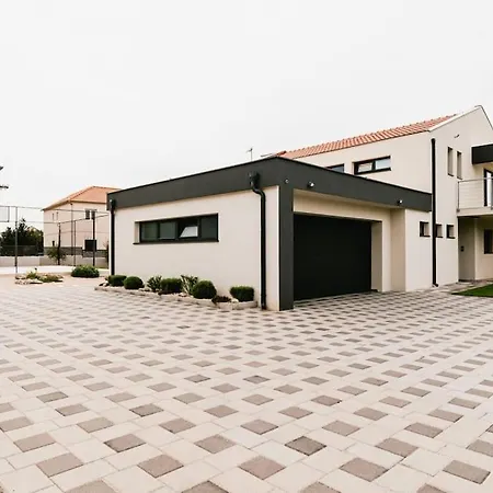 Villa Amazing B4 With Pool&sauna Dubrava (Sibenik-Knin)